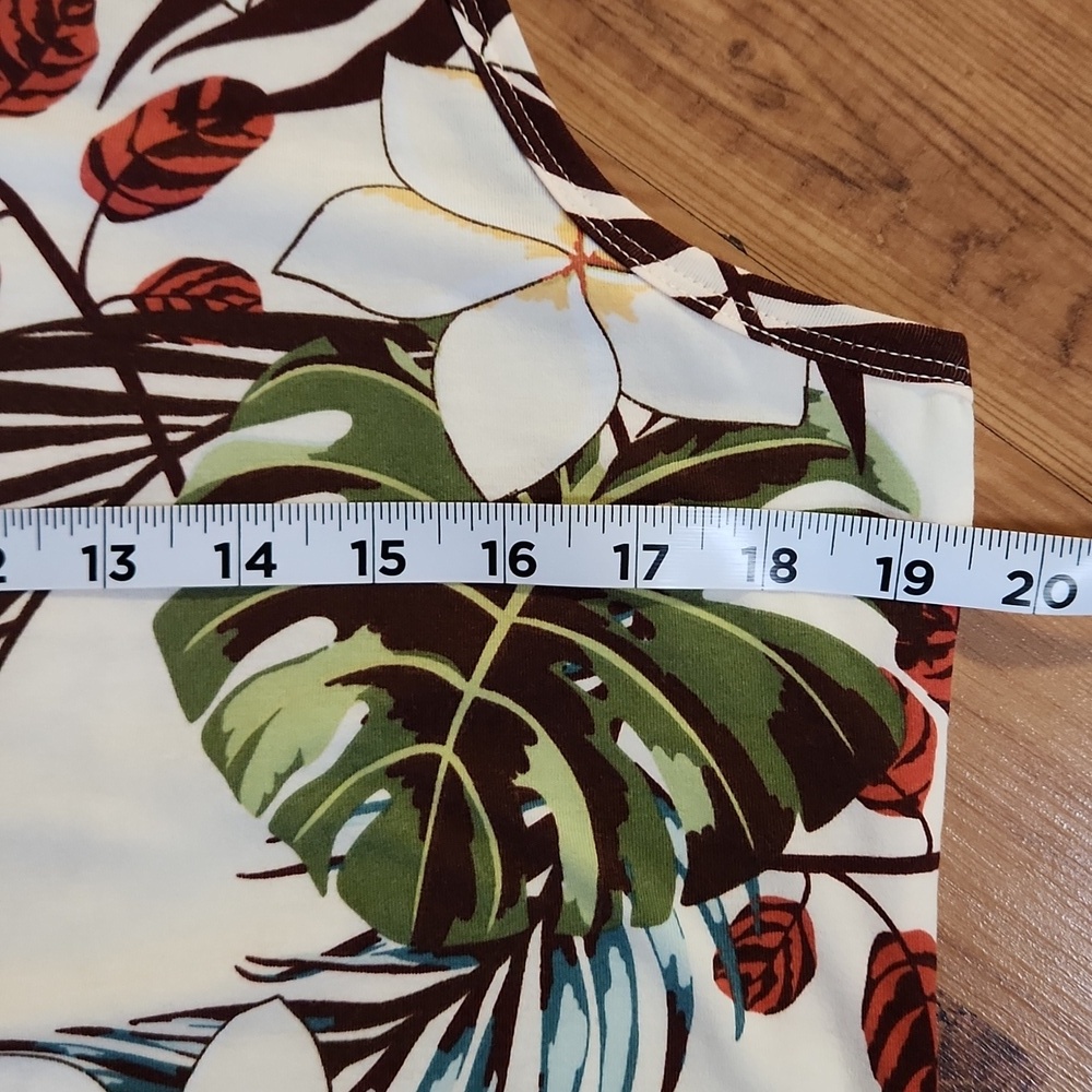 LuLaRoe Tropical Print Tank Top - Cream and Brown - Picture 7 of 11